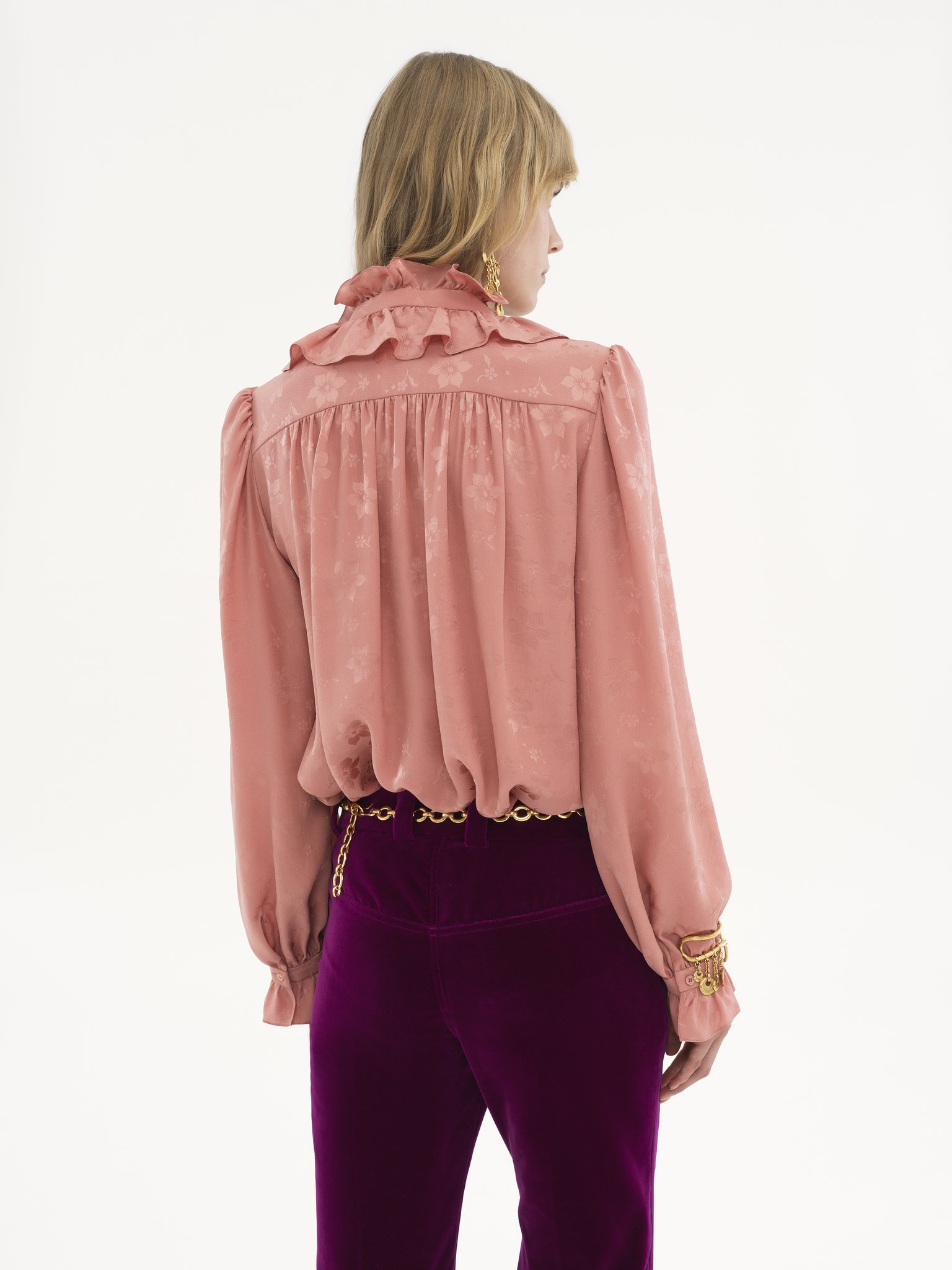 Fluid blouse in silk jacquard Organic silk floral jacquard
Wild Pink Top view of the product