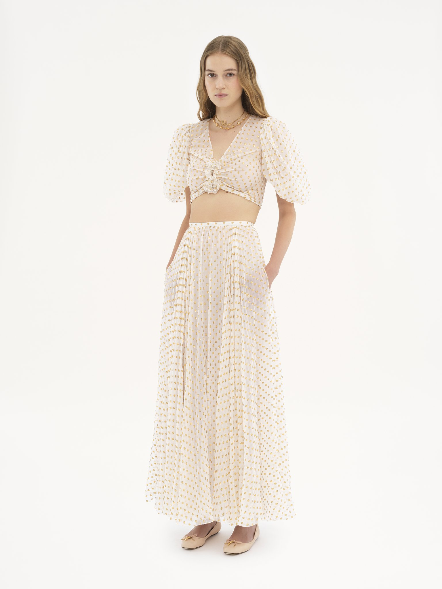 Fluid cropped top in silk jacquard & lurex Light silk lurex dots jacquard
Snow White Back view of the product