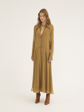 Fluid long shirt dress in silk mousseline Organic silk mousseline
Foamy Green Product detail