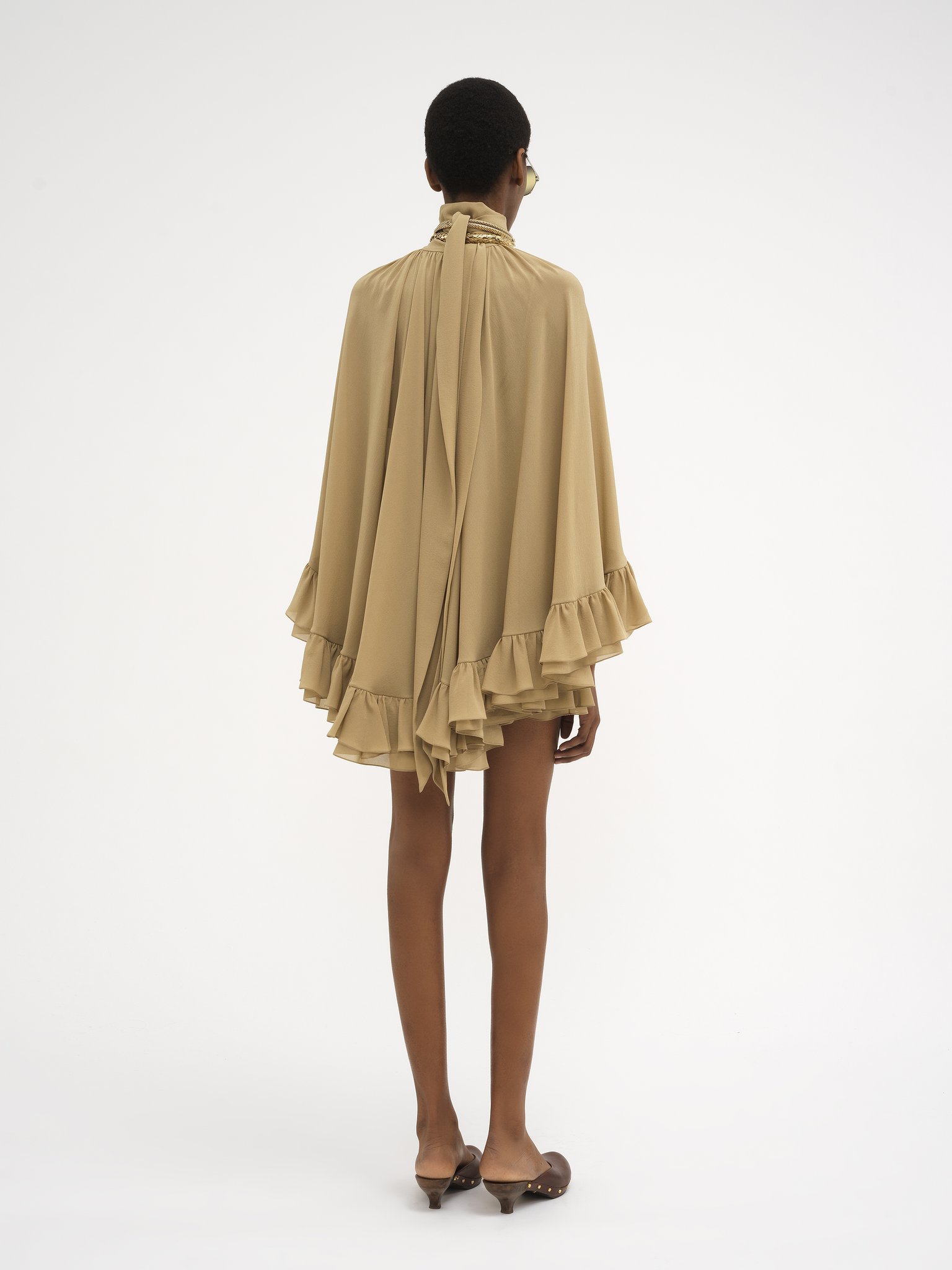 Mini cape dress in silk georgette Organic silk georgette
Foggy Khaki Top view of the product