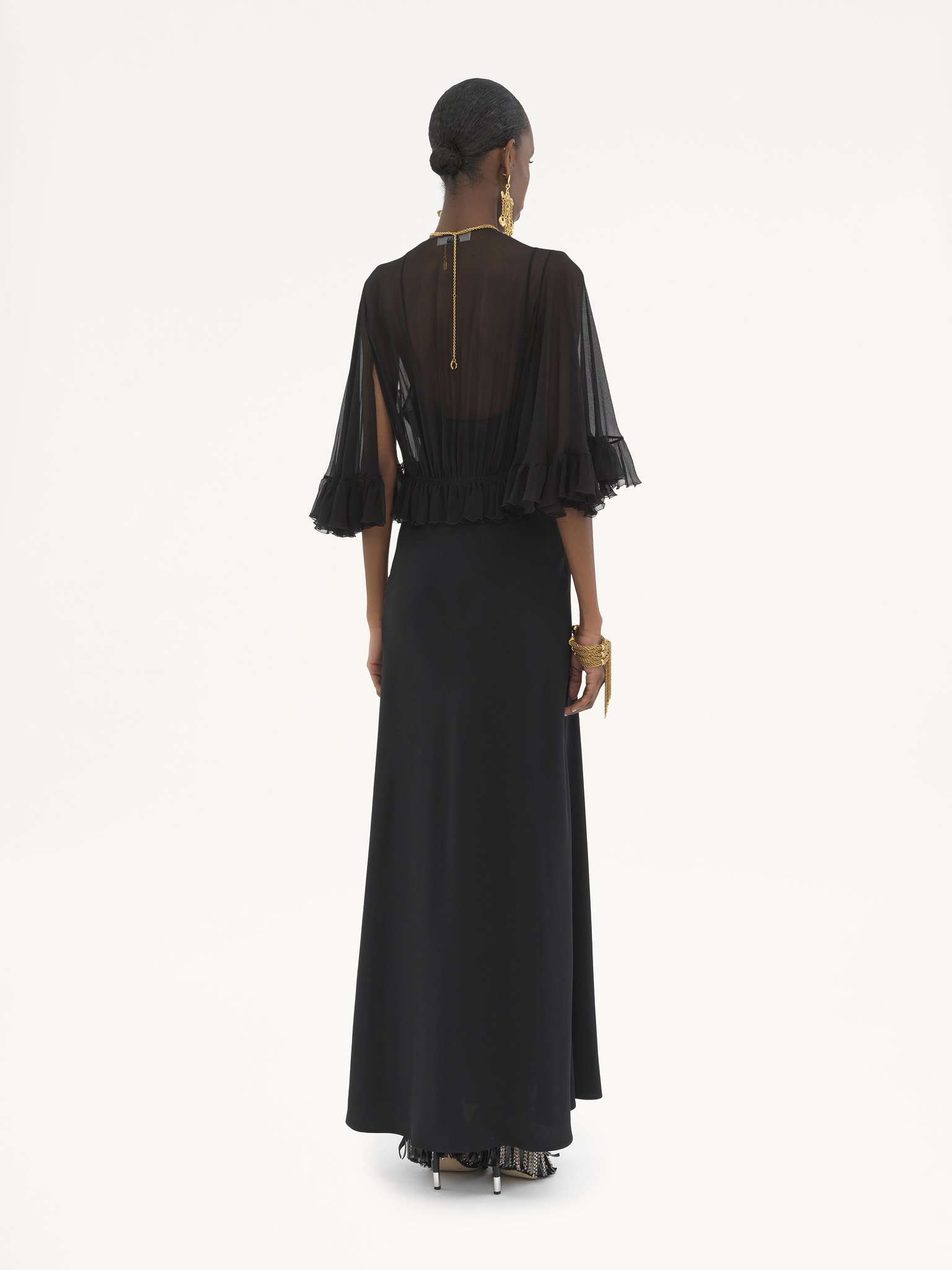 V-neck long dress in crêpe satin Washed crêpe satin
Black Top view of the product