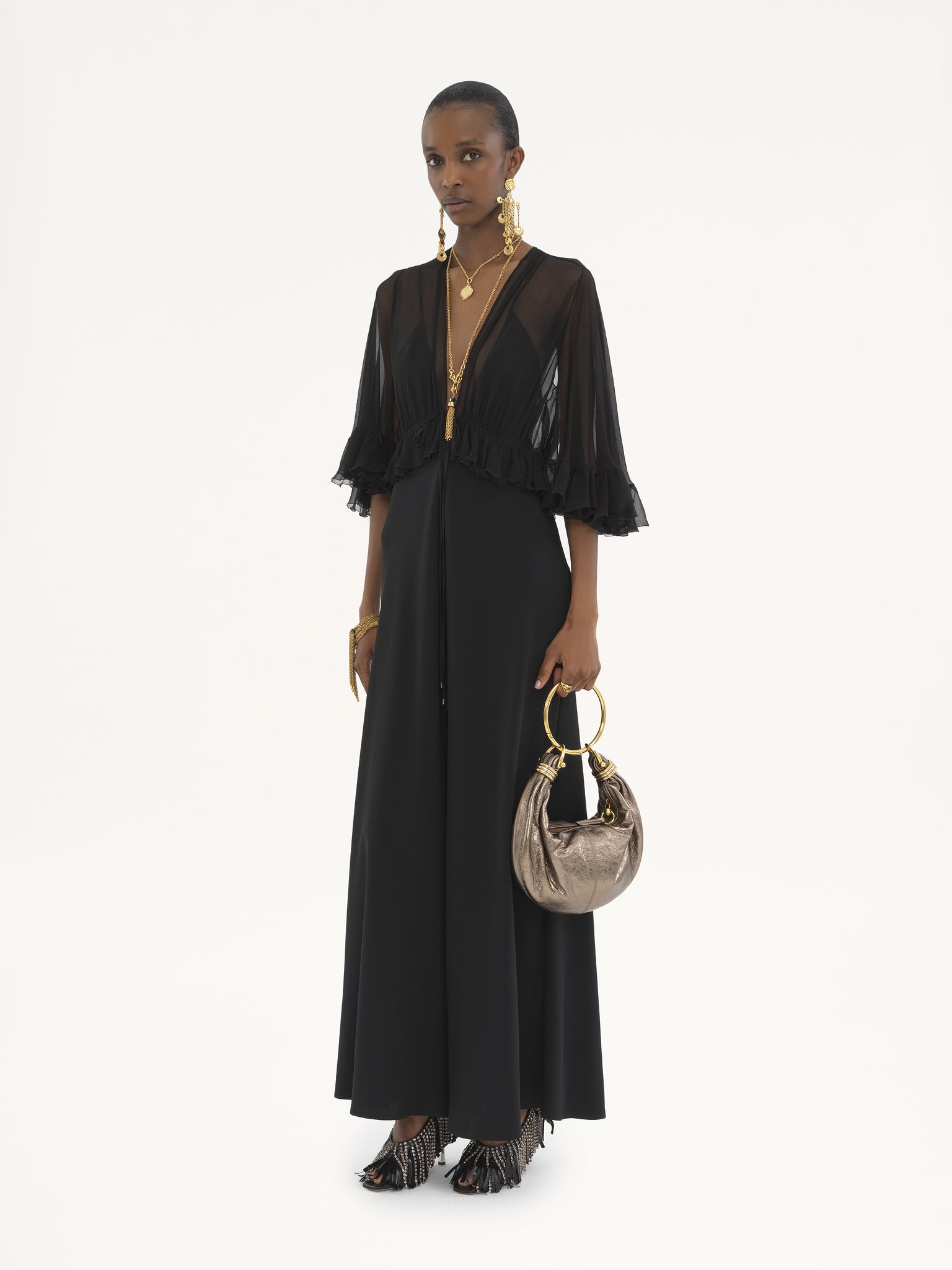 V-neck long dress in crêpe satin Washed crêpe satin
Black Back view of the product