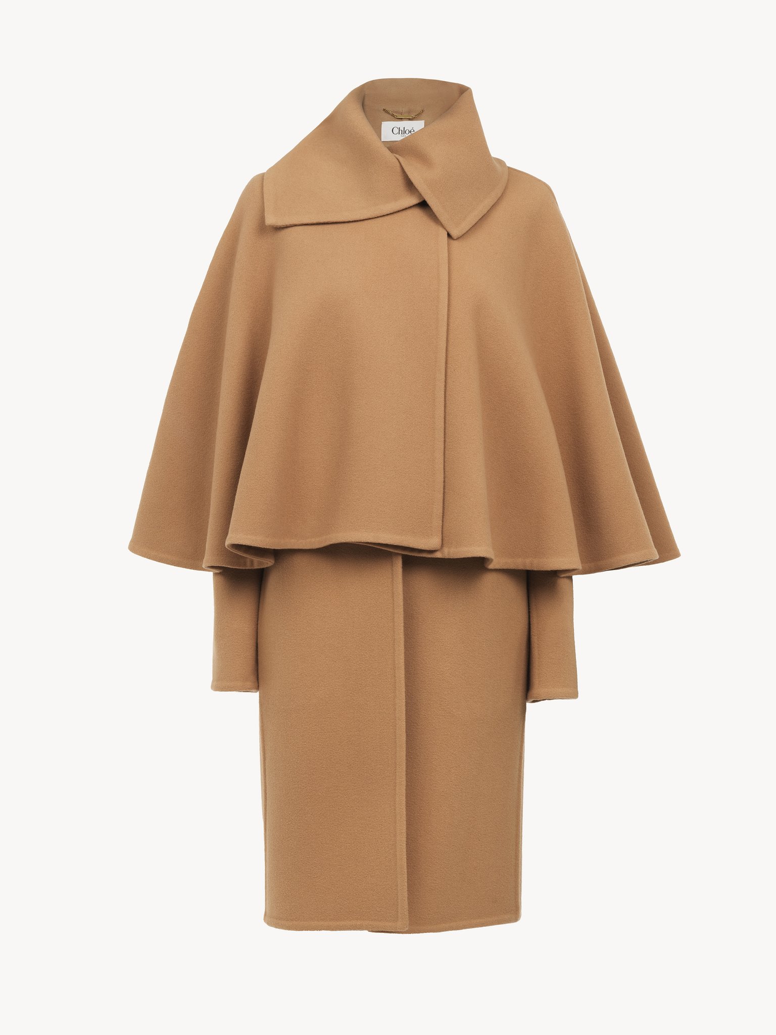 Cape coat in wool & cashmere Lower-impact double-face wool & cashmere
Soft Tan