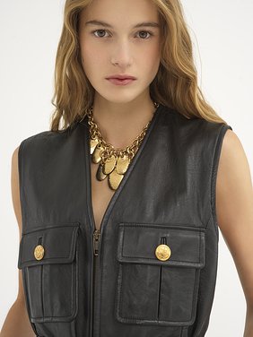 Utilitarian vest in soft leather Glossy leather
Black Front view of the product being worn