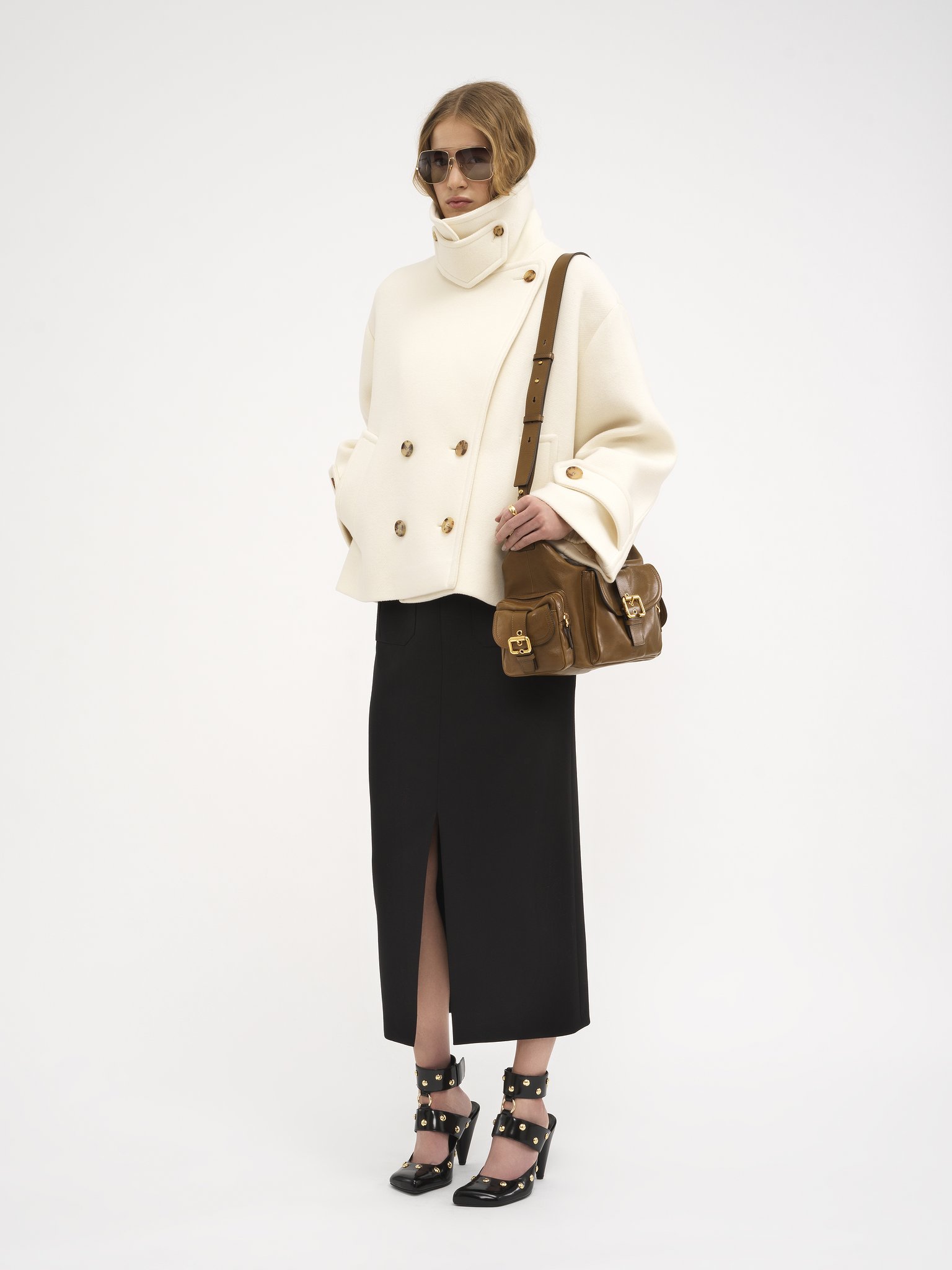 Oversized short coat in wool Iconic soft wool
Eden White Back view of the product