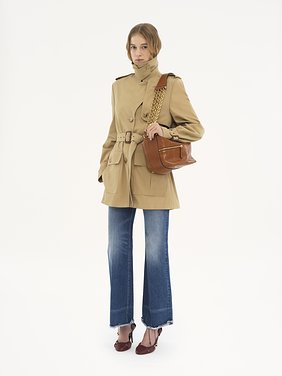 Short trench coat in cotton satin Organic cotton satin
Argil Brown Back view of the product