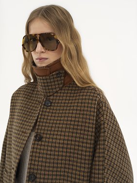 Oversized mid-length coat in check wool Lower-impact check wool
Purple multicolour Front view of the product being worn