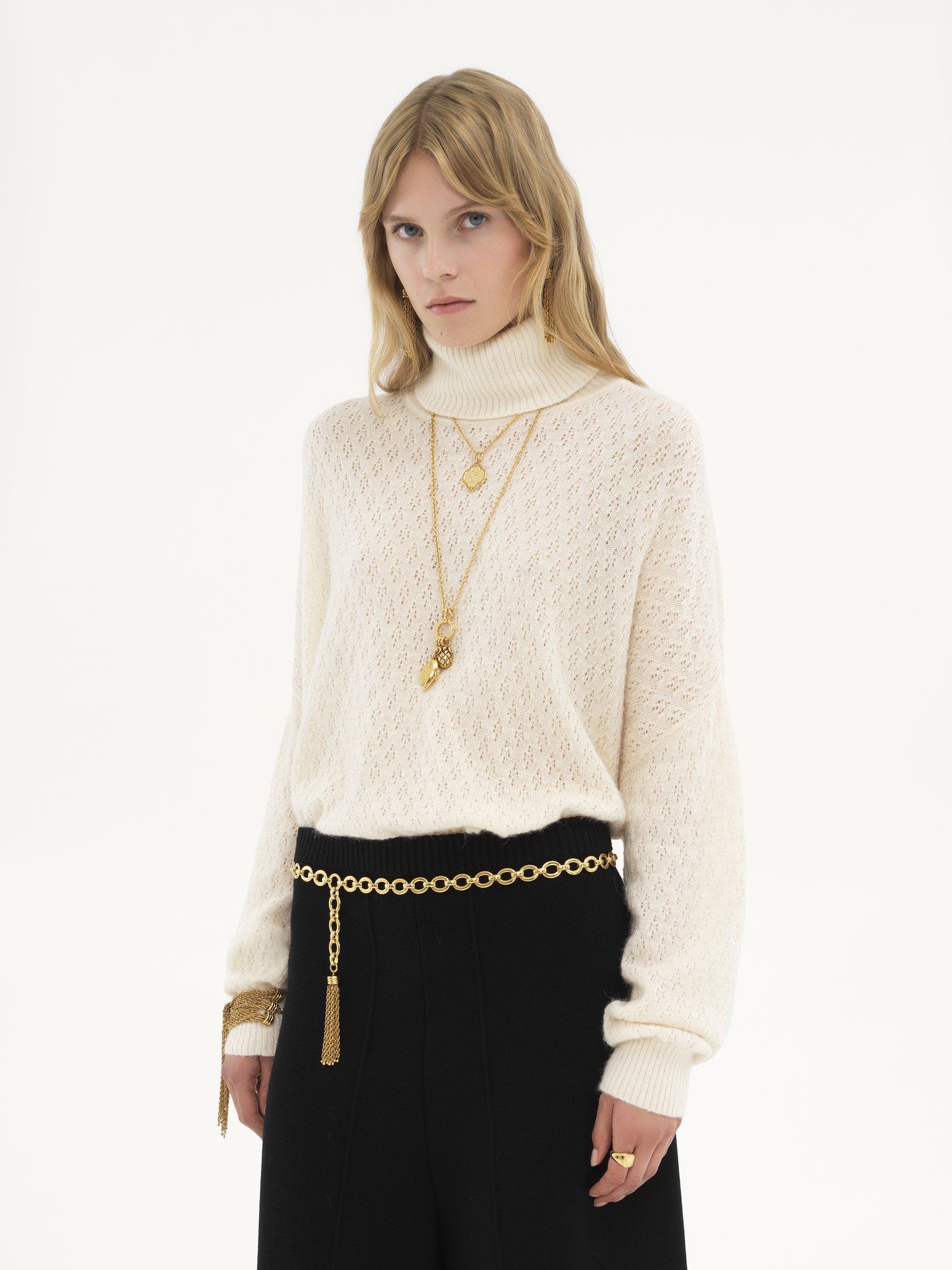 Generous turtleneck sweater in pointelle knit Fluffy pointelle
Iconic Milk Product detail