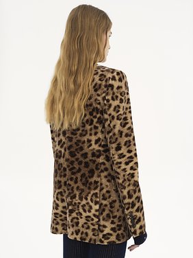 Tailored jacket in leopard-print velvet Leopard print on cotton velvet
Worn Brown Top view of the product