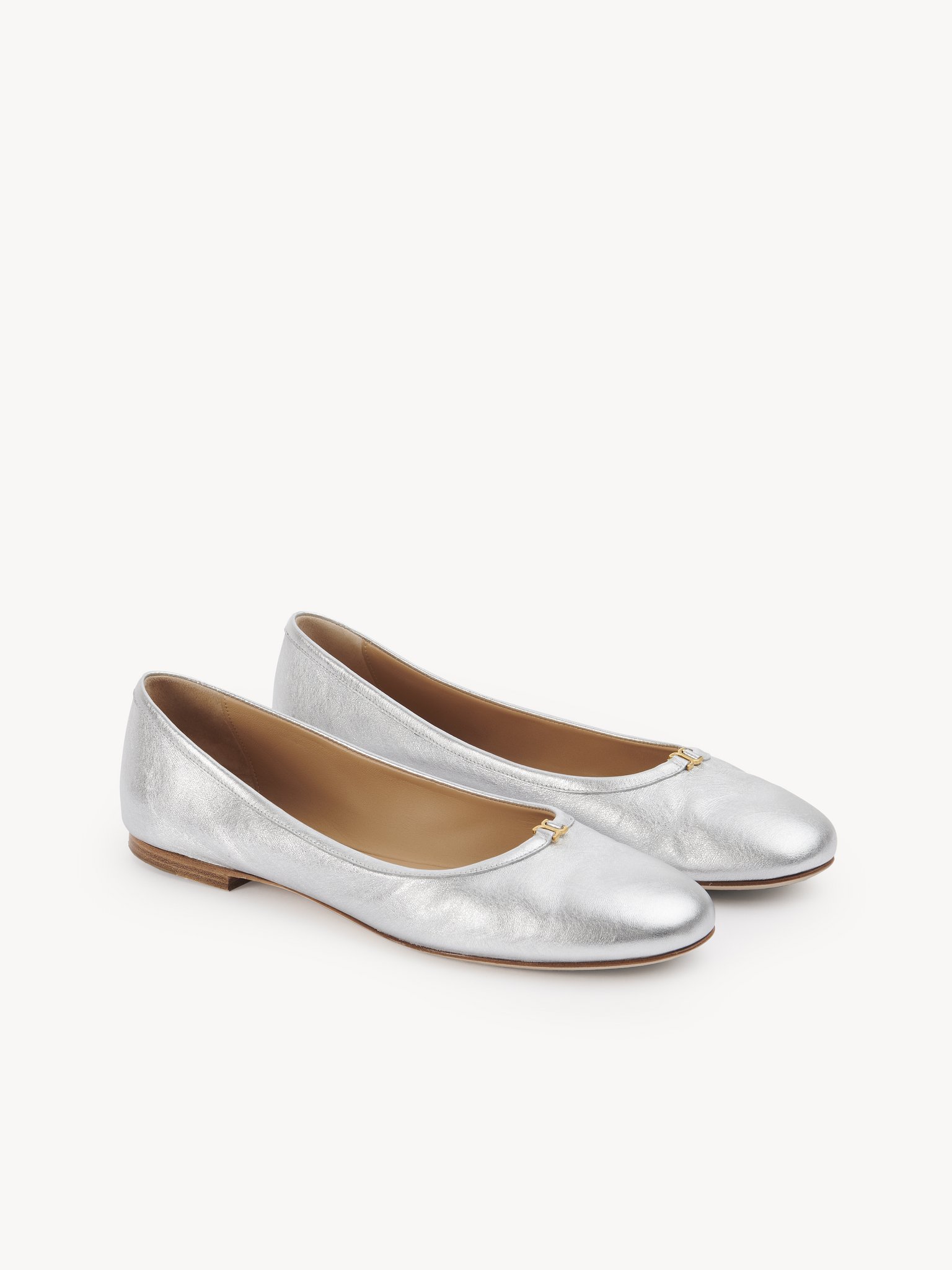 Marcie ballerina Metallic leather
Silver Product detail