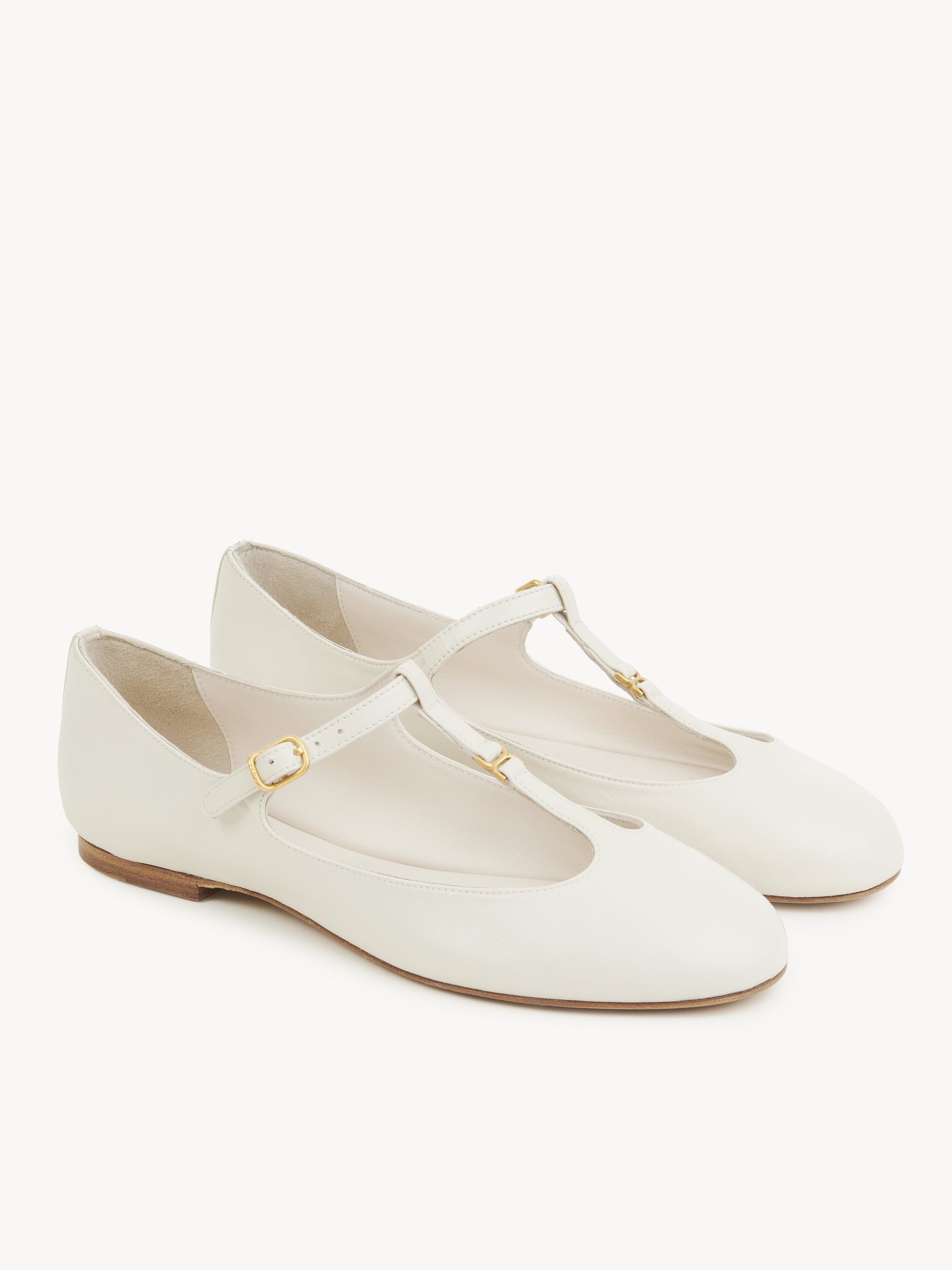 Marcie ballerina Nappa goatskin
Eggshell Product detail