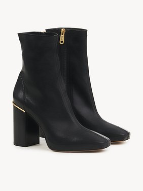 Ambre ankle boot Stretch lambskin
Black Product detail