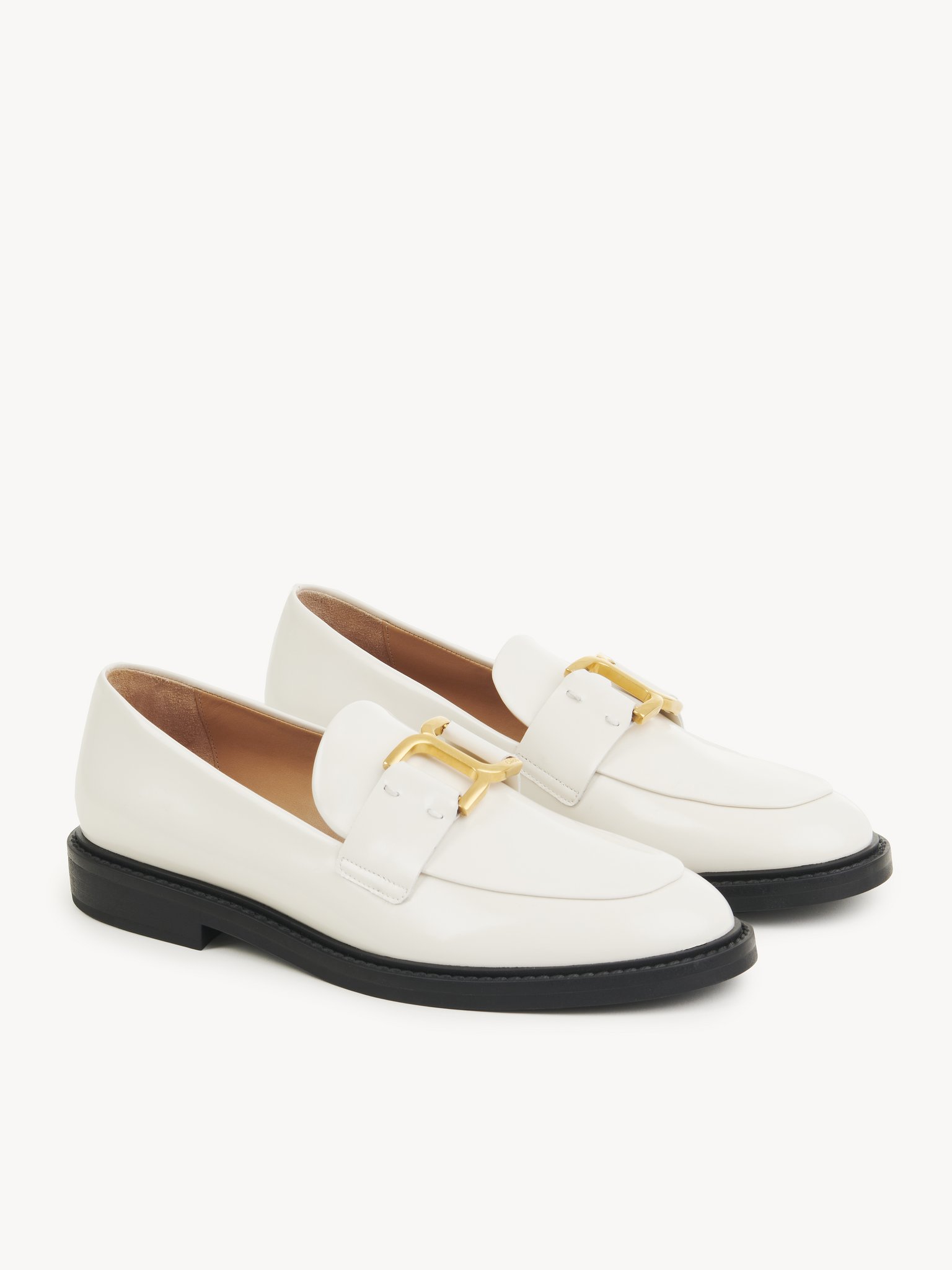 Marcie loafer Shiny calfskin
Eggshell Product detail