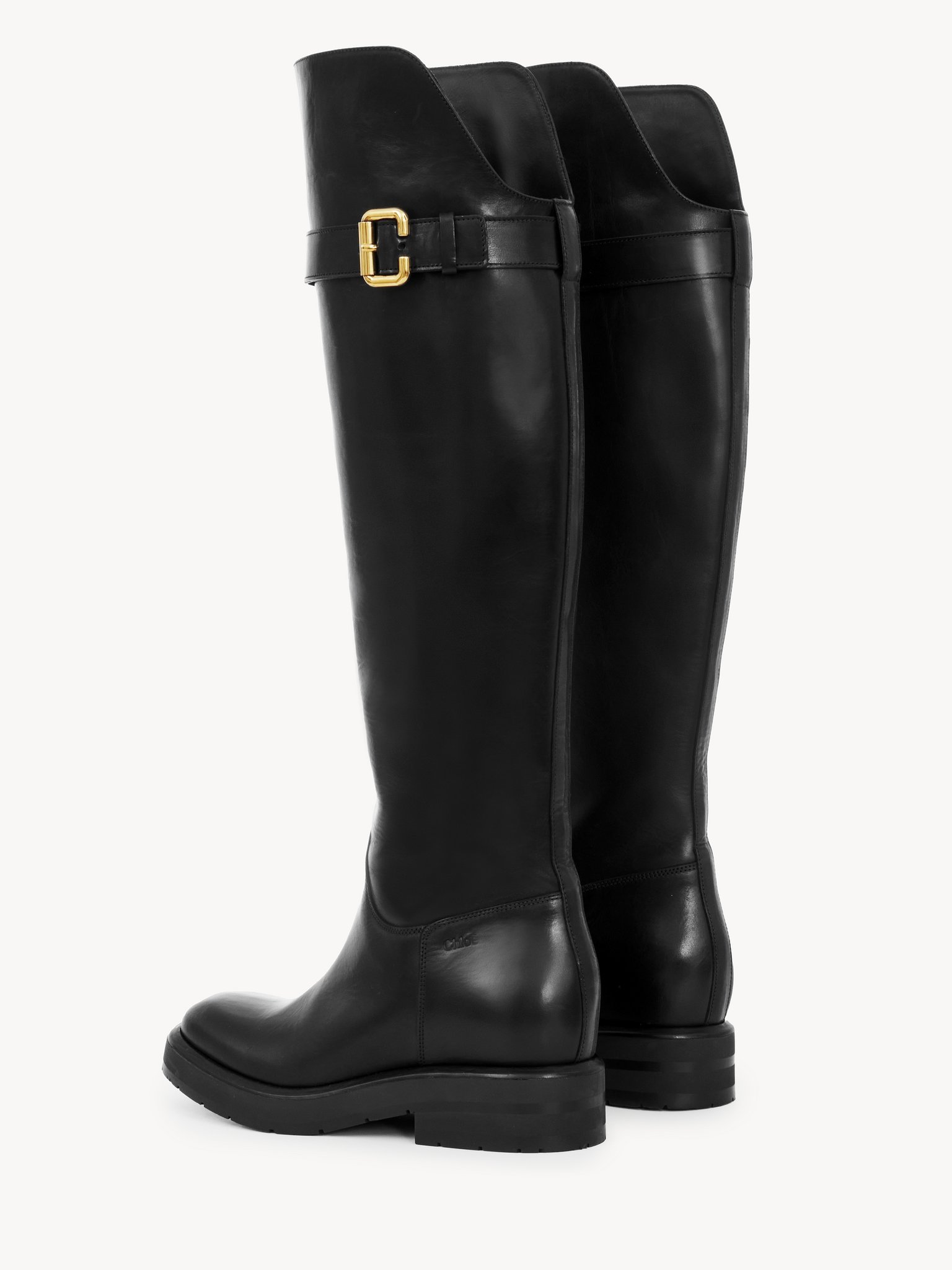 Coddington boot Shiny calfskin
Black Front view of the product being worn