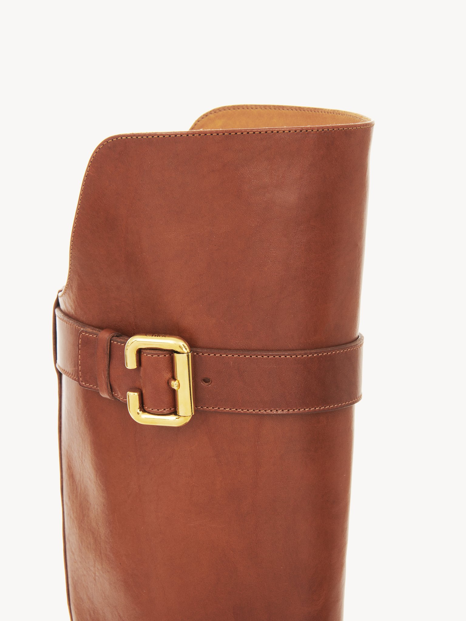 Coddington boot Shiny calfskin
Cognac Brown Front view of the product being worn