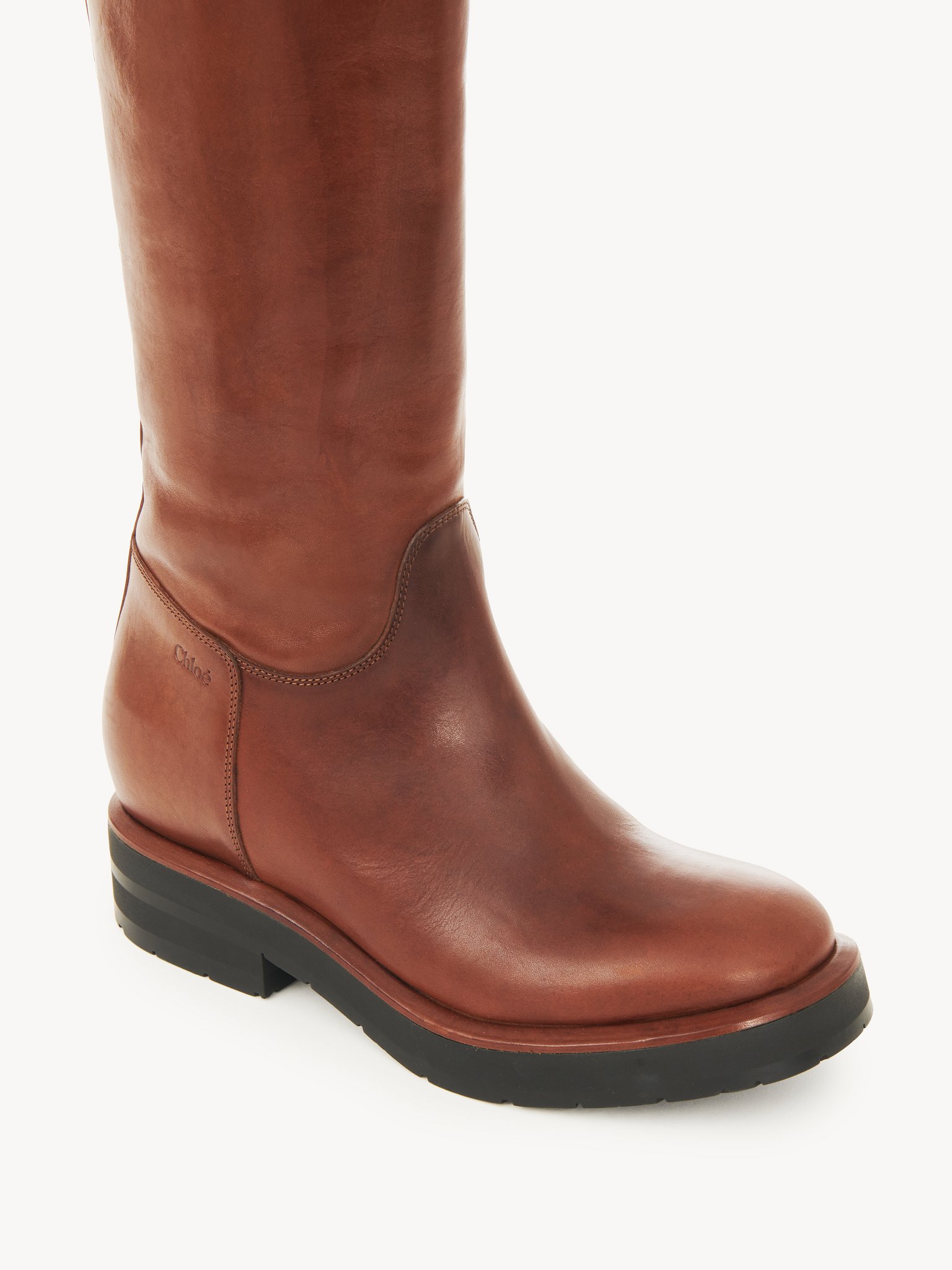 Coddington boot Shiny calfskin
Cognac Brown Top view of the product