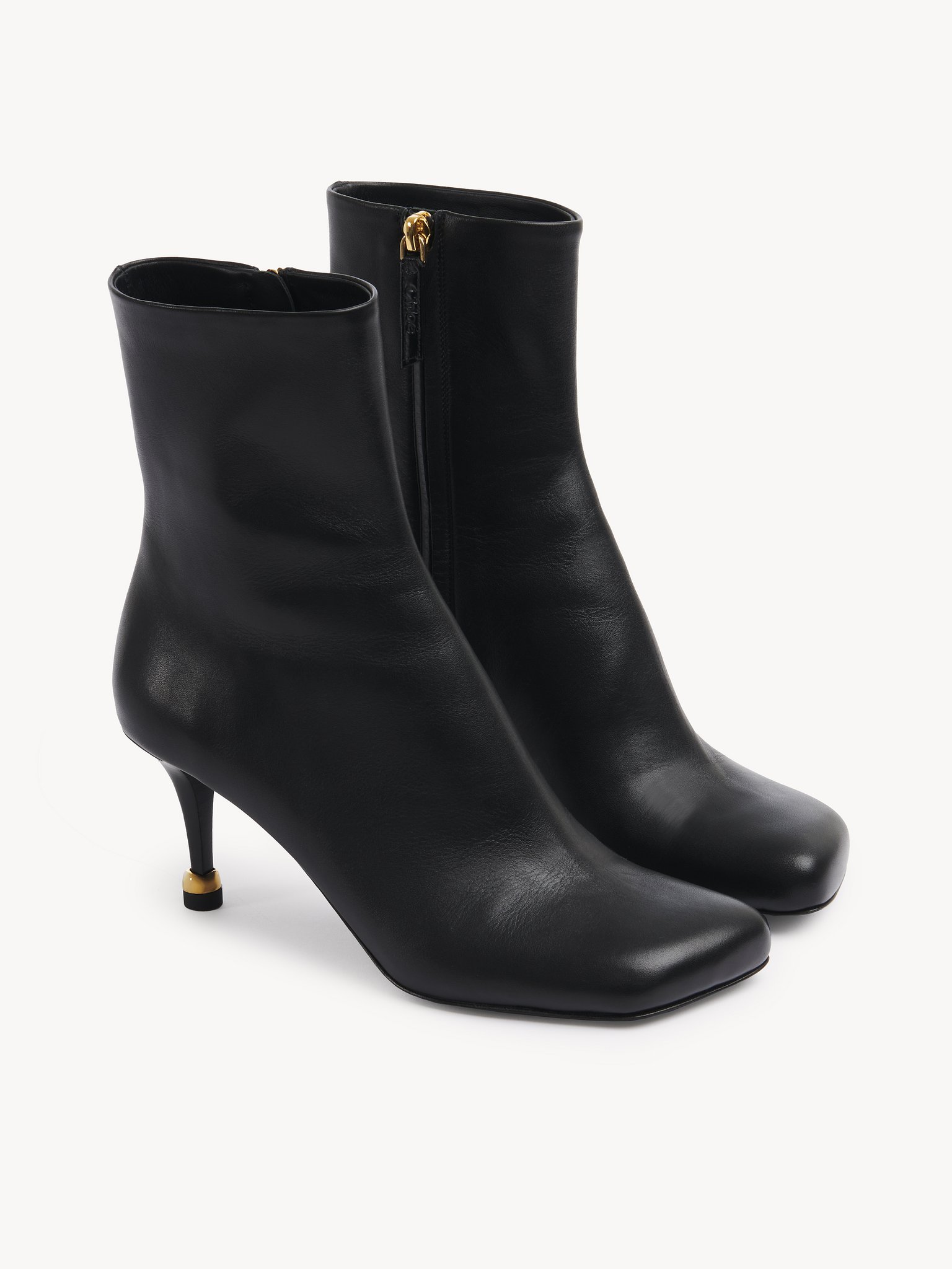 Andrea ankle boot Shiny calfskin
Black Product detail