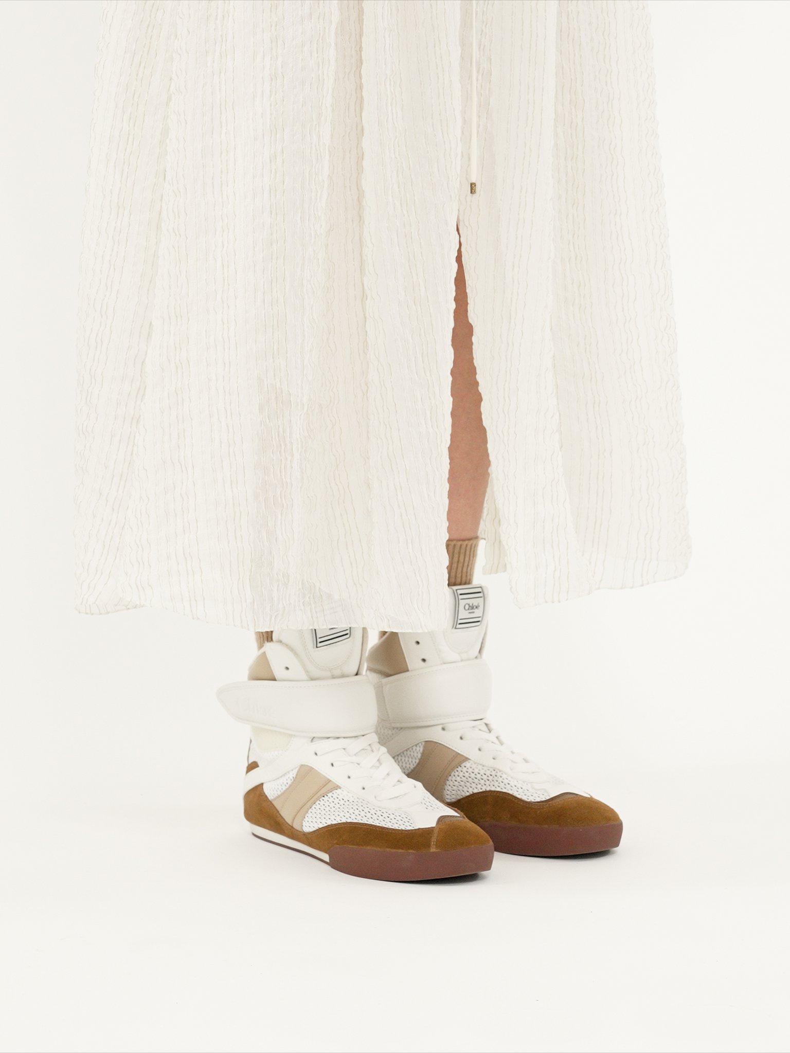 Chloé Kick high-top sneaker Mesh & calfskin
Natural Brown [*** acc_altImage_shotV ***]