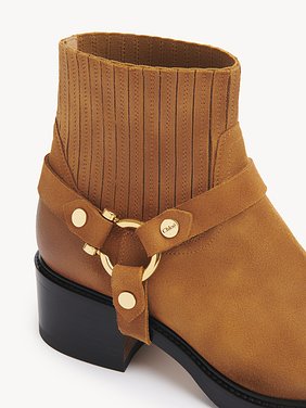 Dakota ankle boot Suede calfskin
Gold Brown 