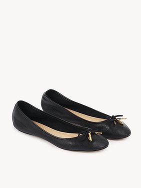 Iris ballerina Glossy sheepskin
Black Product detail