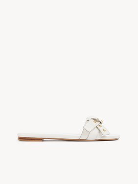 Mae slide Shiny calfskin
Eggshell