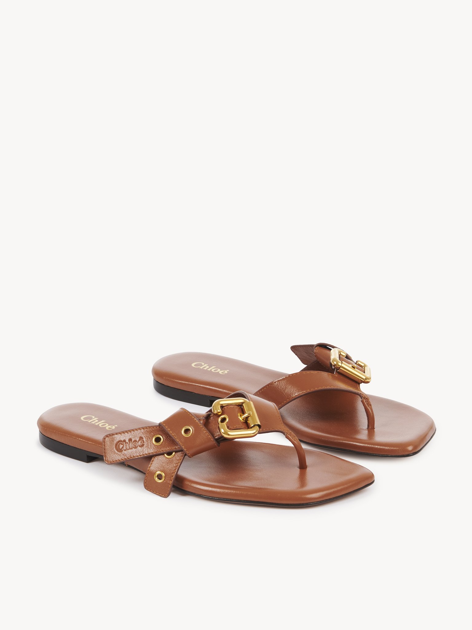 Mae sandal Shiny calfskin
Clay Brown Product detail