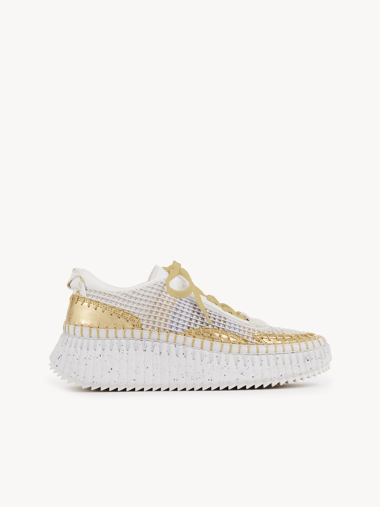 Nama sneaker Lower-impact mesh & crackled calfskin
Gold