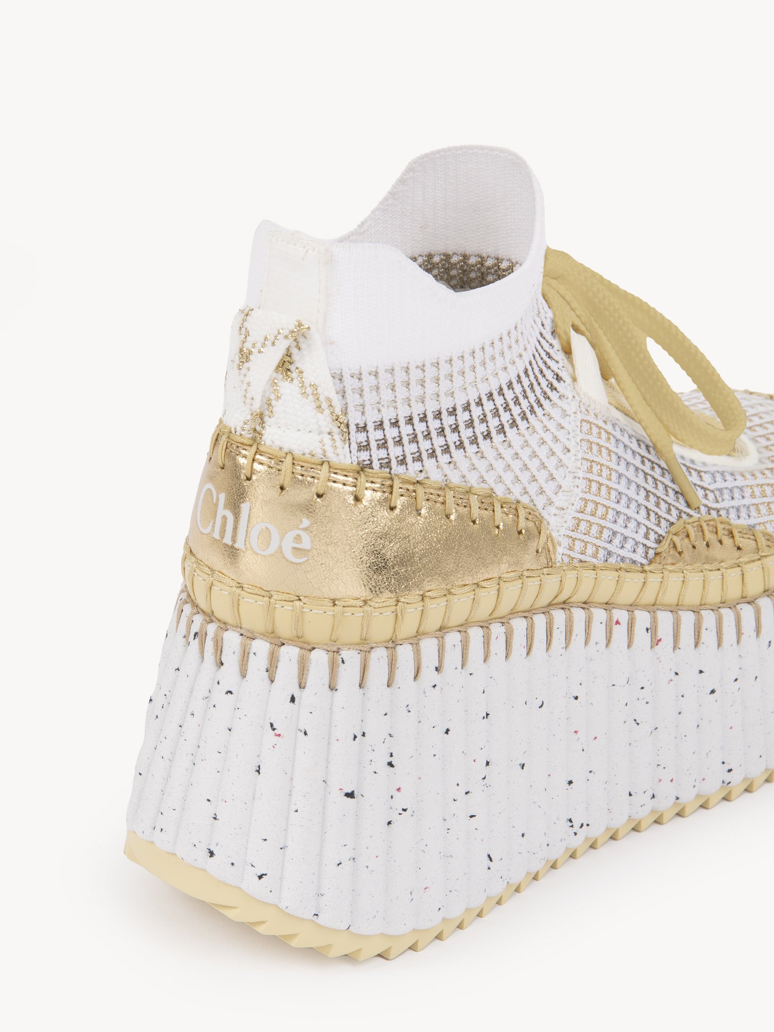 Nama wedge sneaker Lower-impact mesh & crackled calfskin
Gold 