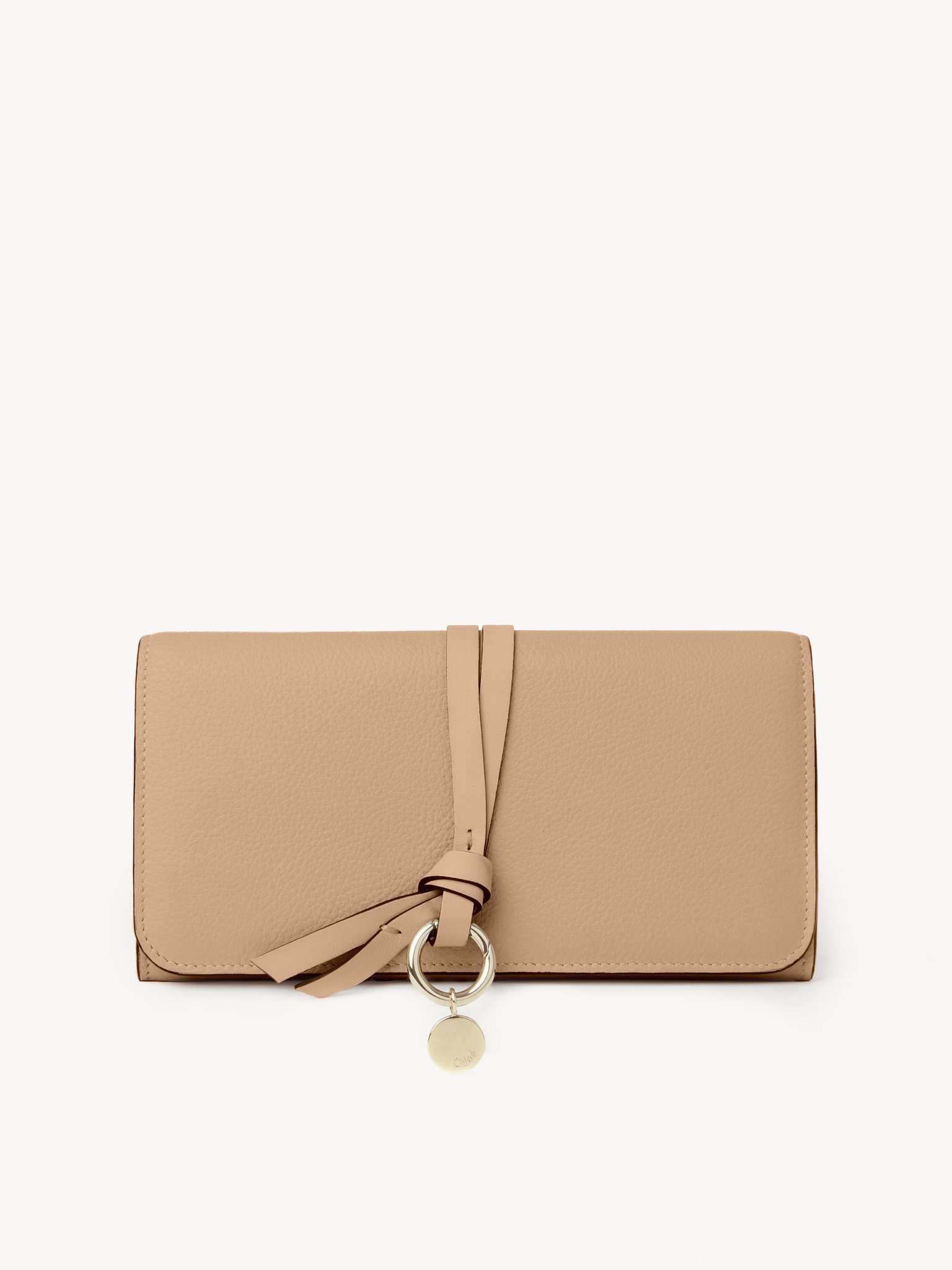 Alphabet wallet with flap in grained leather Grained & shiny calfskin
Light Tan [*** acc_altImage_shotM ***]