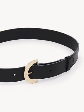 C belt Smooth calfskin & brass
Black Product detail