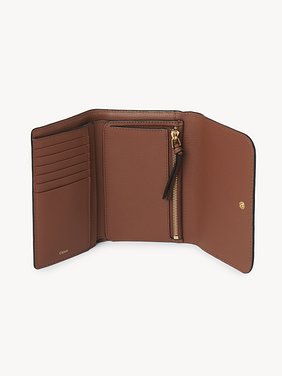 Marcie compact wallet in grained leather Grained calfskin
Tan Product detail