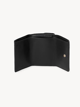 Mini Chloé Sense tri-fold in soft leather Shiny calfskin
Black Product detail