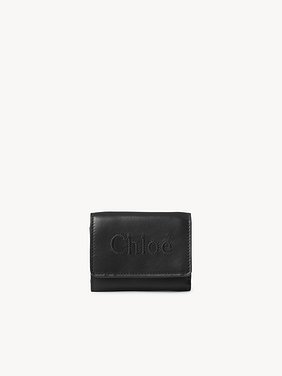 Mini Chloé Sense tri-fold in soft leather Shiny calfskin
Black