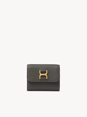 Small Marcie tri-fold in grained leather Grained calfskin
Elephant Grey