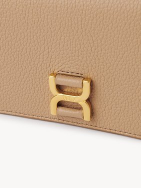 Marcie long wallet with flap in grained leather Grained calfskin
Light Tan 