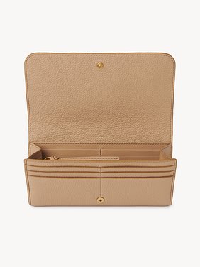 Marcie long wallet with flap in grained leather Grained calfskin
Light Tan Product detail