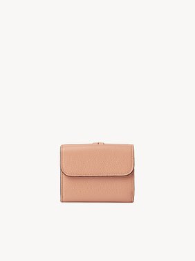 Small Alphabet tri-fold in grained leather Grained & shiny calfskin
Terracotta Pink Back view of the product