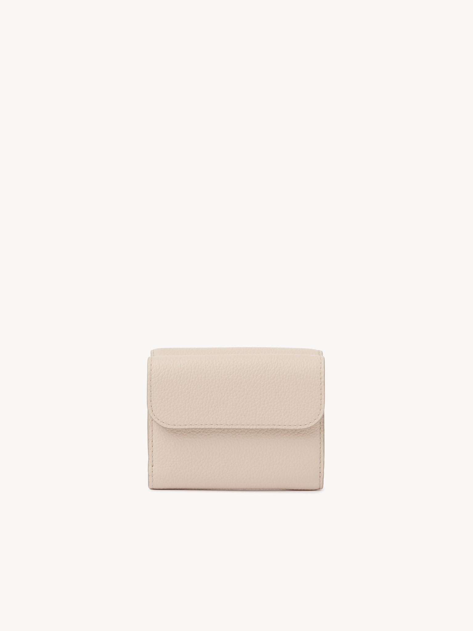 Small Marcie tri-fold in grained leather Grained calfskin
Cement Pink 