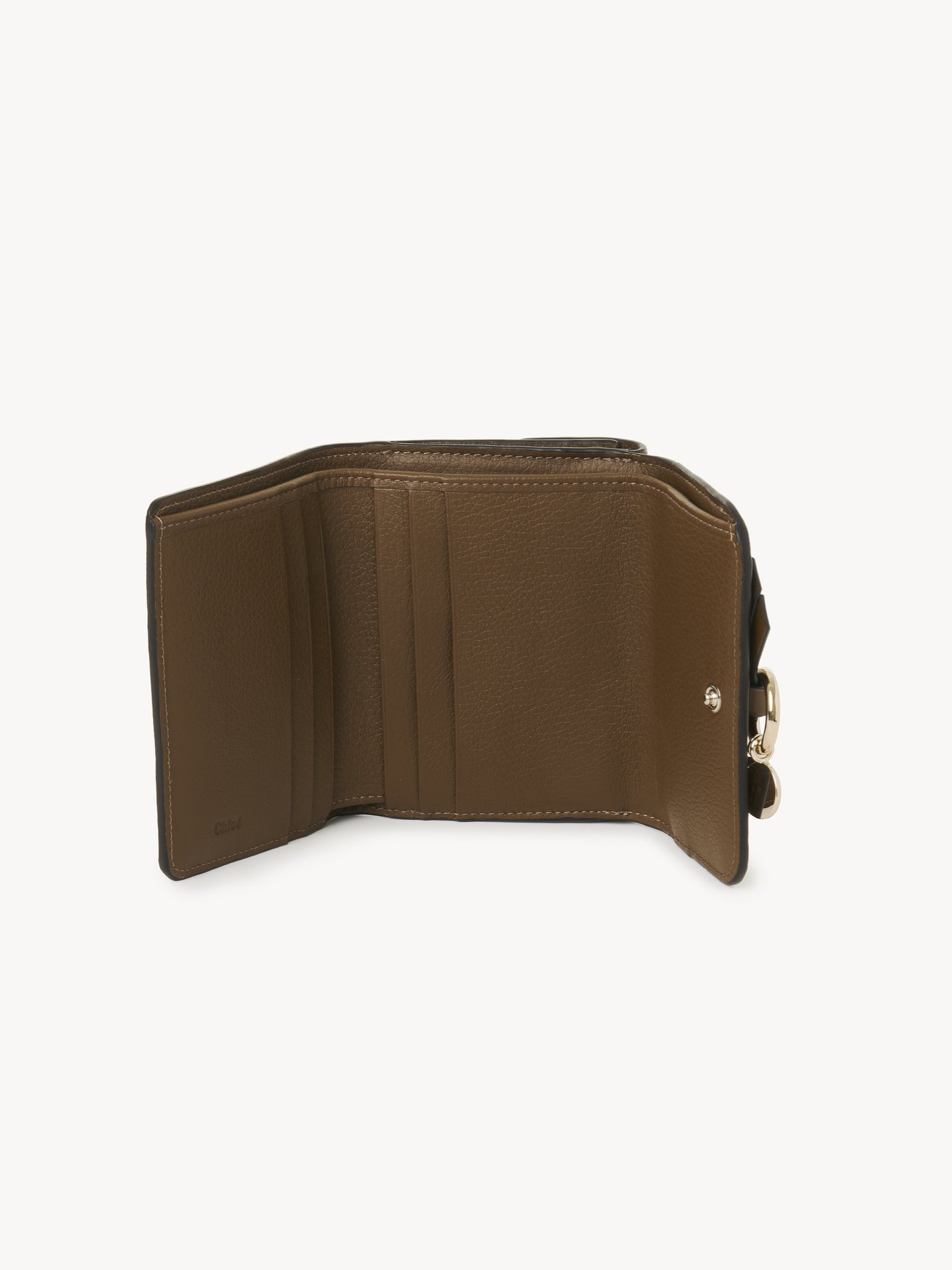 Small Alphabet tri-fold in grained leather Grained & shiny calfskin
Dark Khaki Product detail