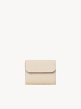 Small Alphabet tri-fold in grained leather Grained & shiny calfskin
Sweet Beige Top view of the product