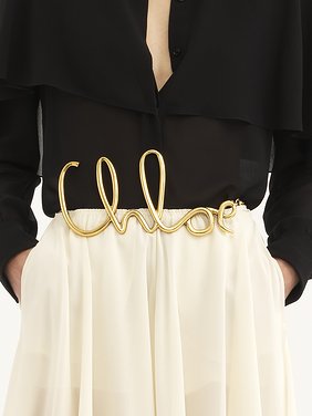 The Chloé Iconic large belt Brass
Vintage Gold Back view of the product