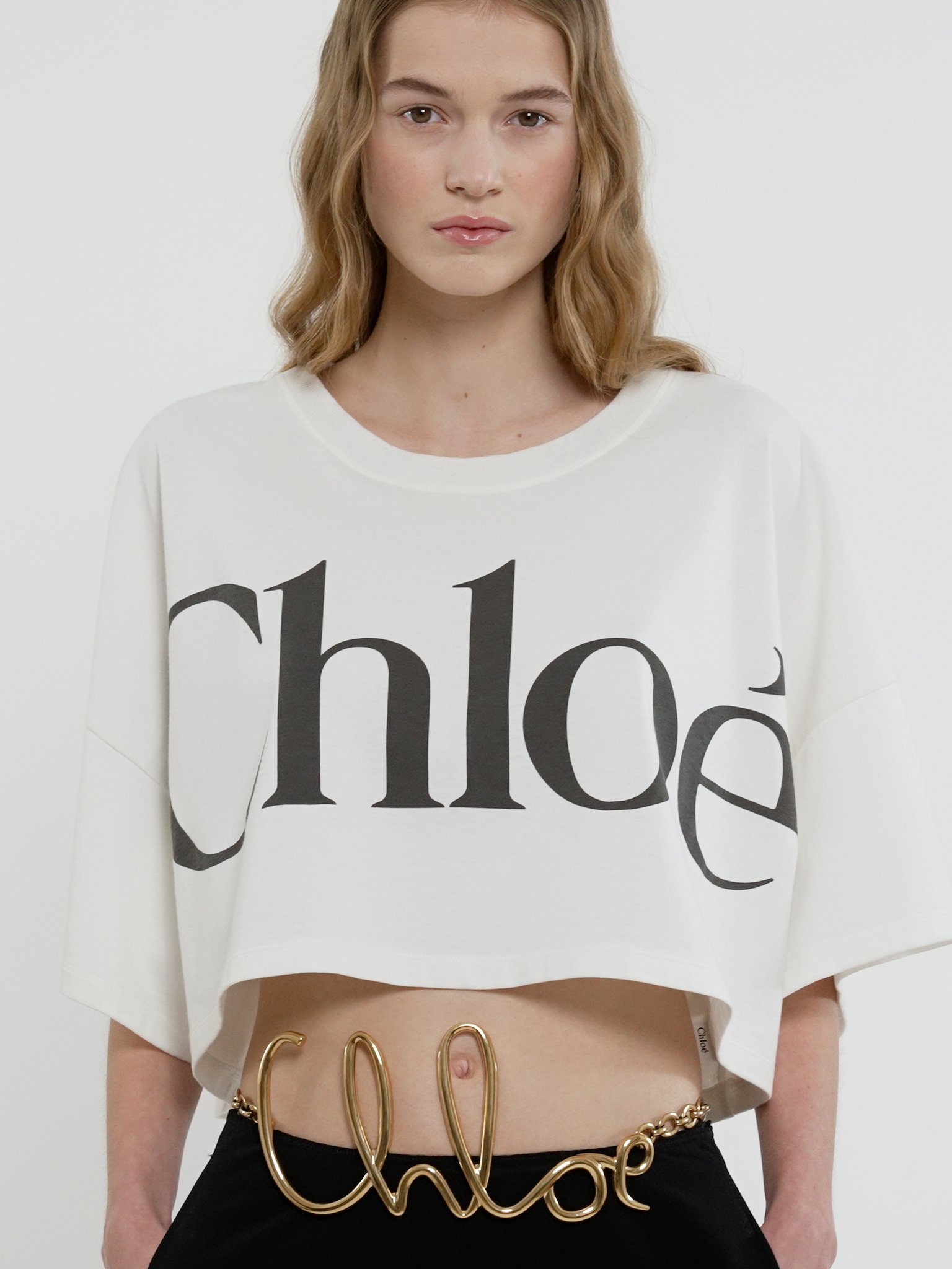 The Chloé Iconic large belt Brass
Vintage Gold [*** acc_altImage_shotV ***]