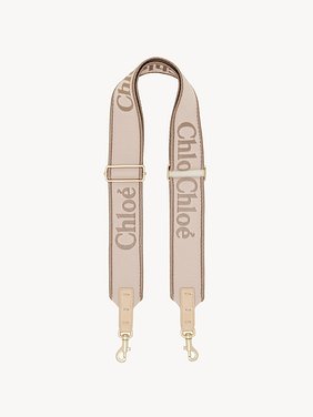 Adjustable strap in canvas Canvas with Chloé logo embroidery
Blushy Beige