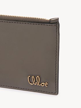 Small Chloé Iconic purse with card slots in shiny leather Shiny calfskin
Flannel Grey Front view of the product being worn