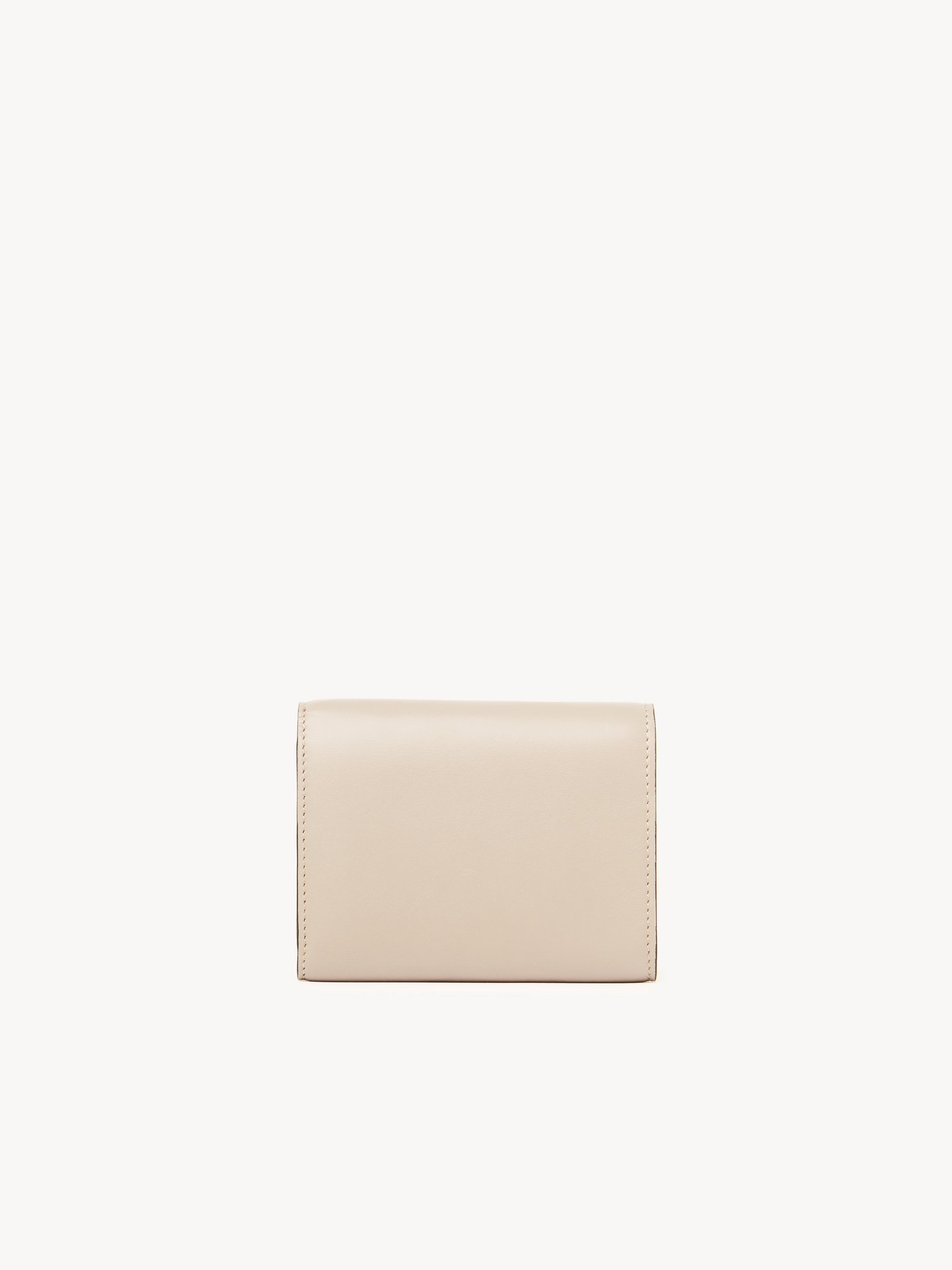 Small Chloé Iconic tri-fold with coin pocket in shiny leather Shiny calfskin
Cement Pink 