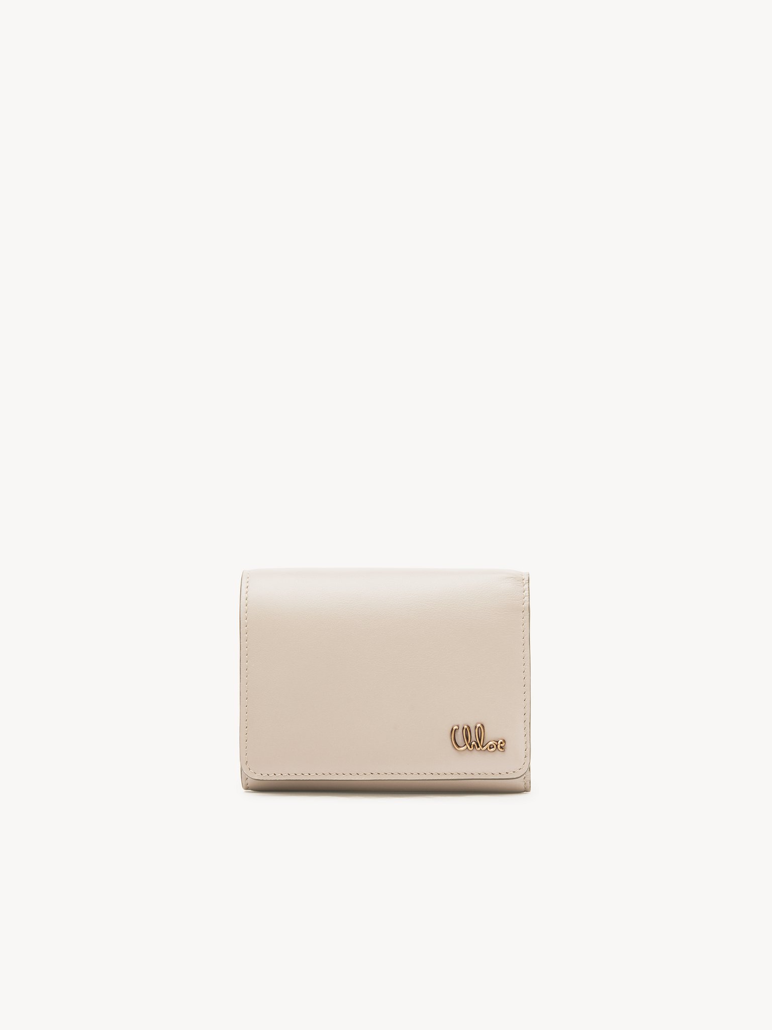 Small Chloé Iconic tri-fold with coin pocket in shiny leather Shiny calfskin
Cement Pink