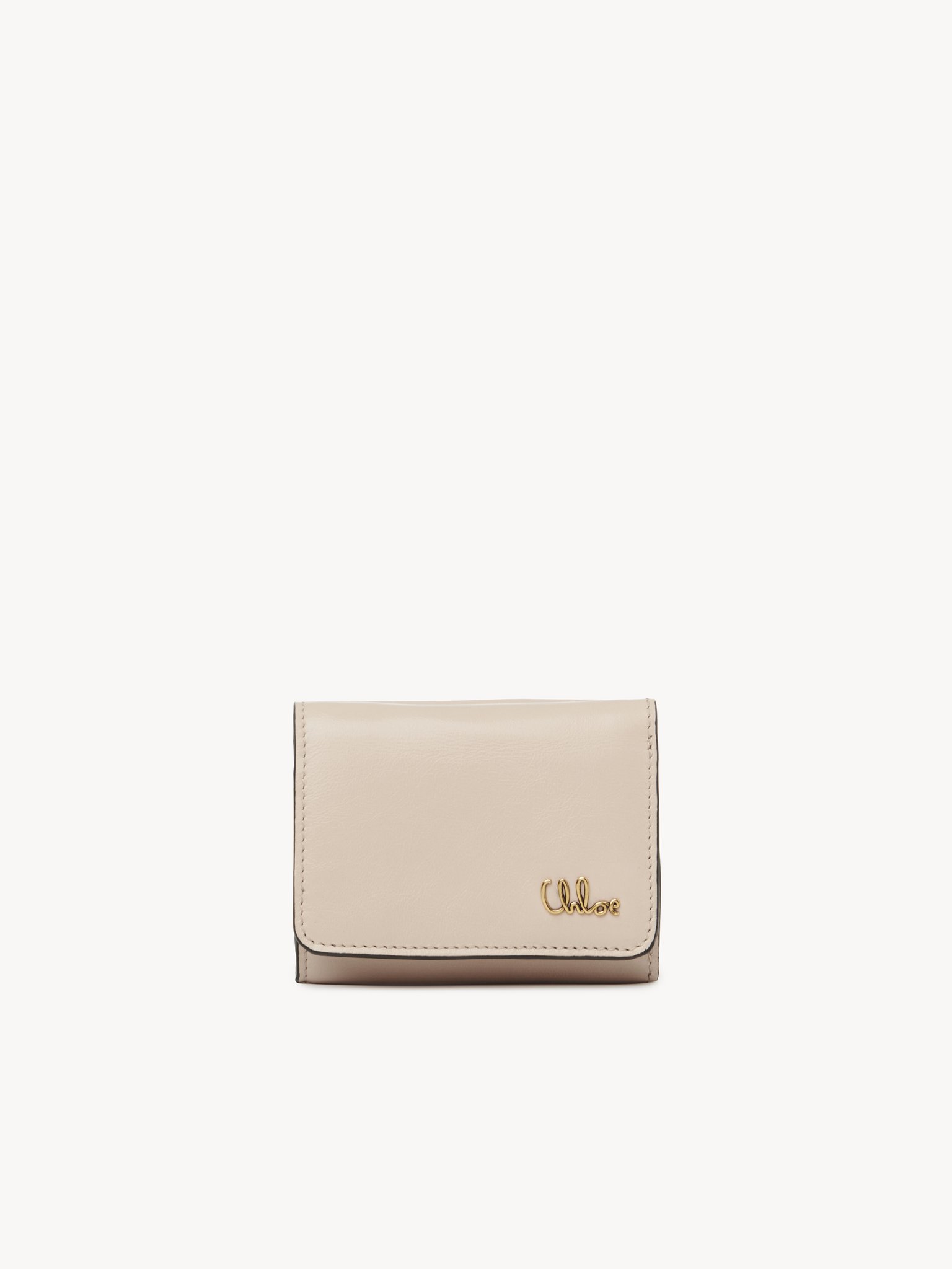 Mini Chloé Iconic tri-fold in shiny leather Shiny calfskin
Cement Pink