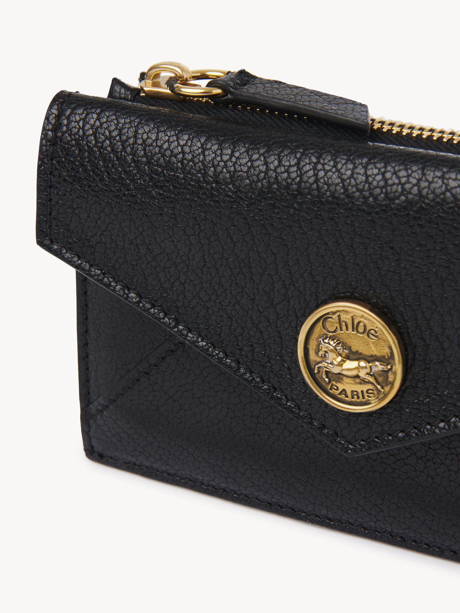 Small Envelope purse with card slots in grained leather Grained goatskin
Black Front view of the product being worn