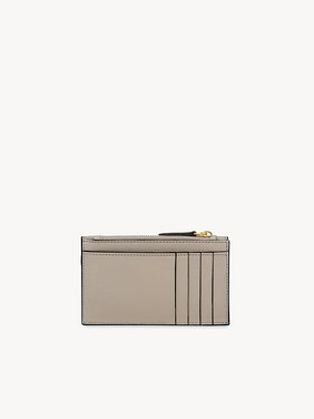 Small Envelope purse with card slots in grained leather Grained goatskin
Motty Grey Top view of the product