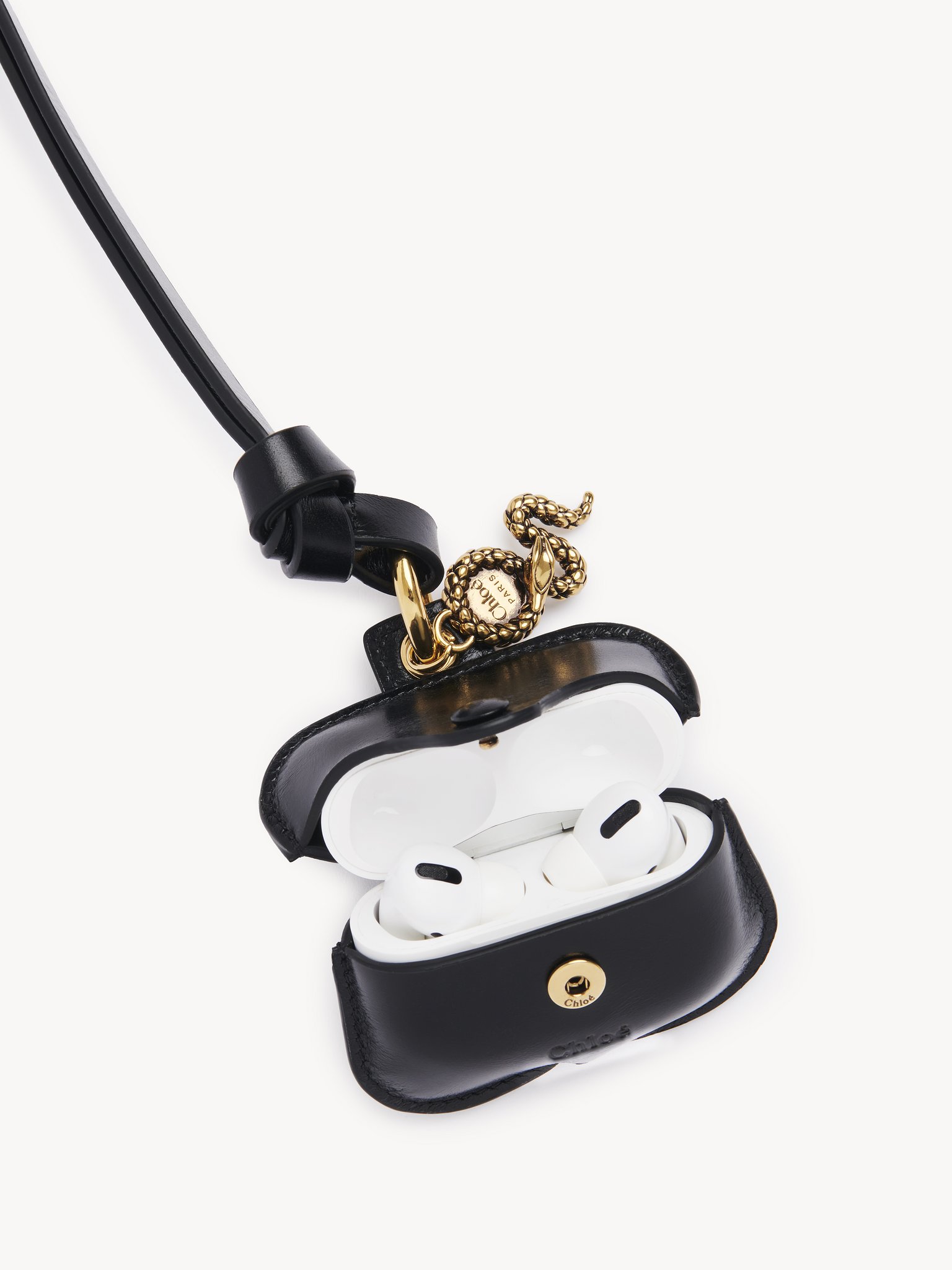 Chloé Symbols Snake earpods case in grained leather Grained buffalo leather & metal
Black Back view of the product